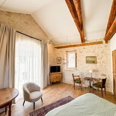 Le Clos Des Chartreux Tatil Evi