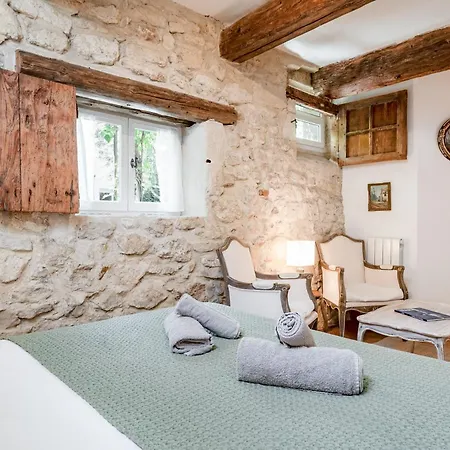 Le Clos Des Chartreux Hébergement de vacances