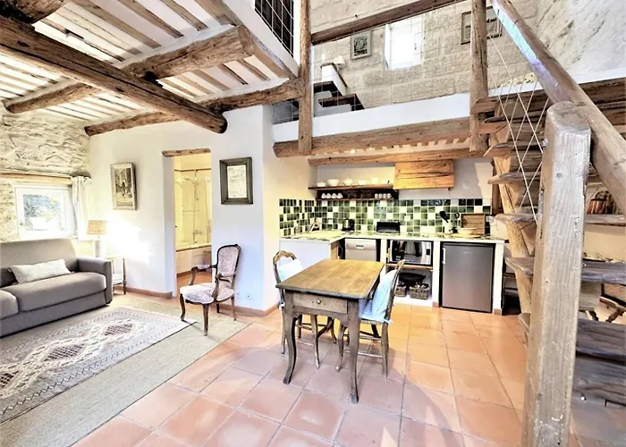 Le Clos Des Chartreux Дом отдыха