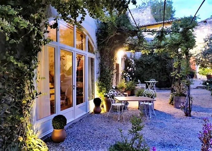 Дом отдыха Le Clos Des Chartreux